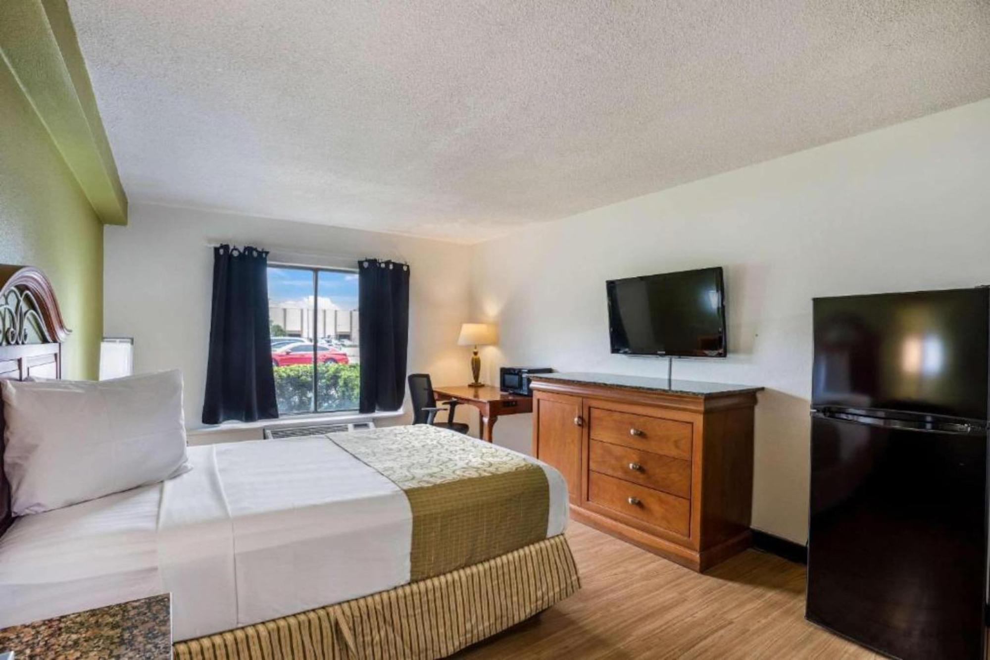 Oyo Hotel Orlando Airport Екстер'єр фото
