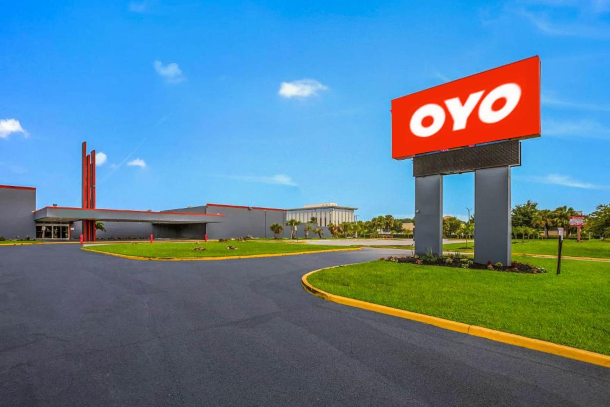 Oyo Hotel Orlando Airport Екстер'єр фото