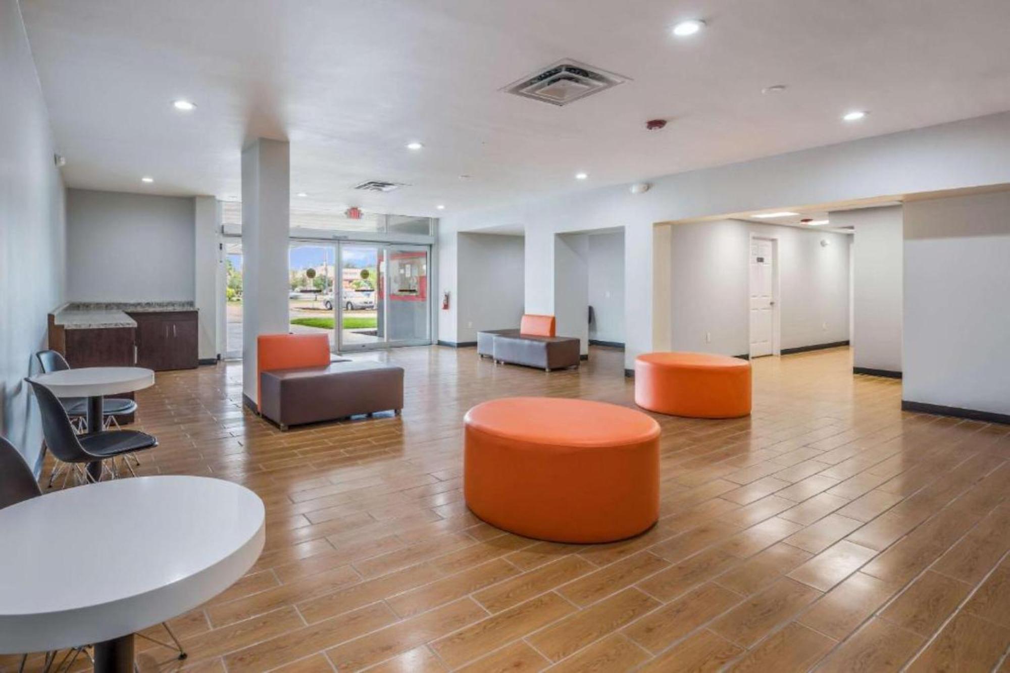 Oyo Hotel Orlando Airport Екстер'єр фото