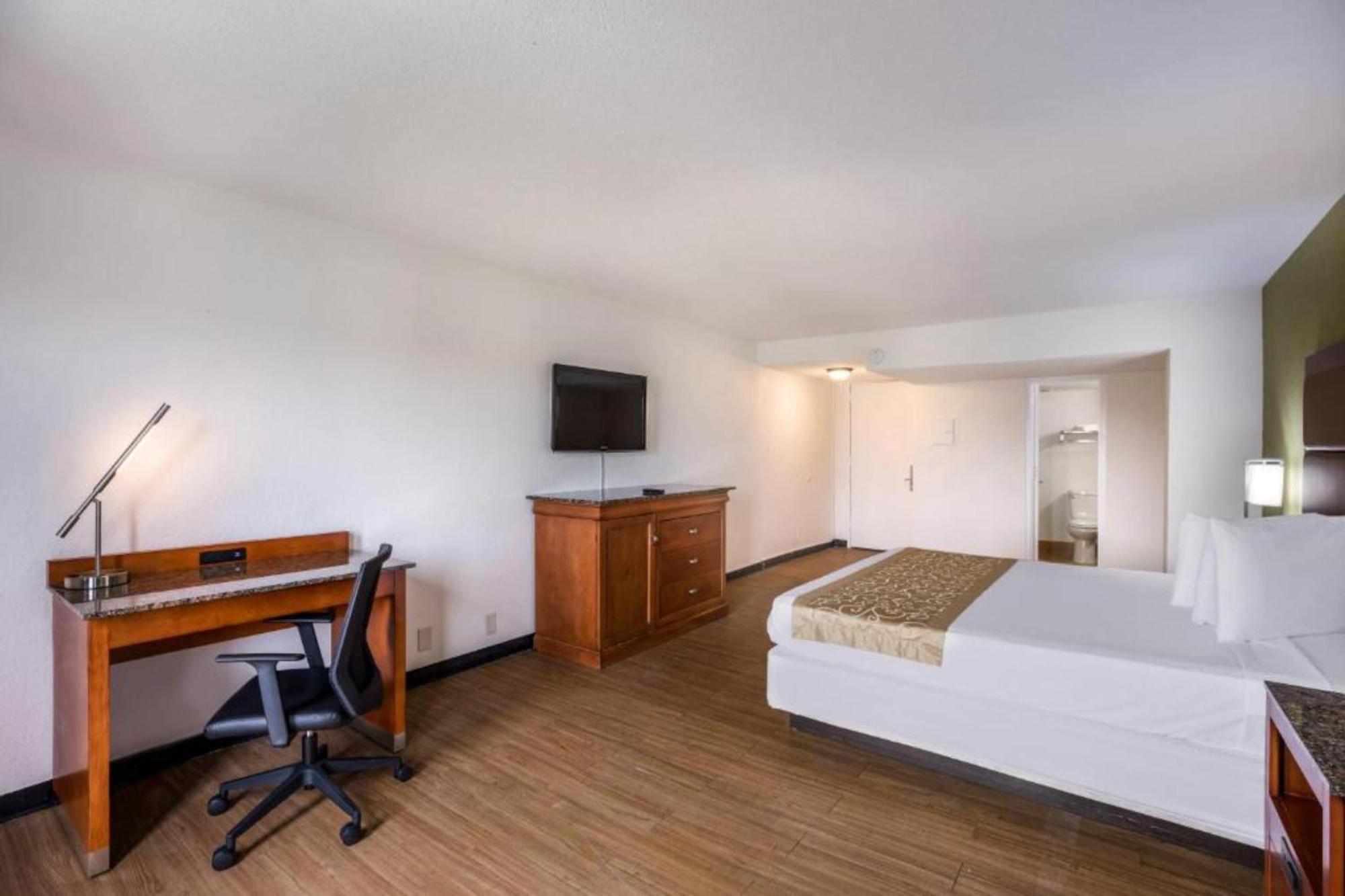 Oyo Hotel Orlando Airport Екстер'єр фото