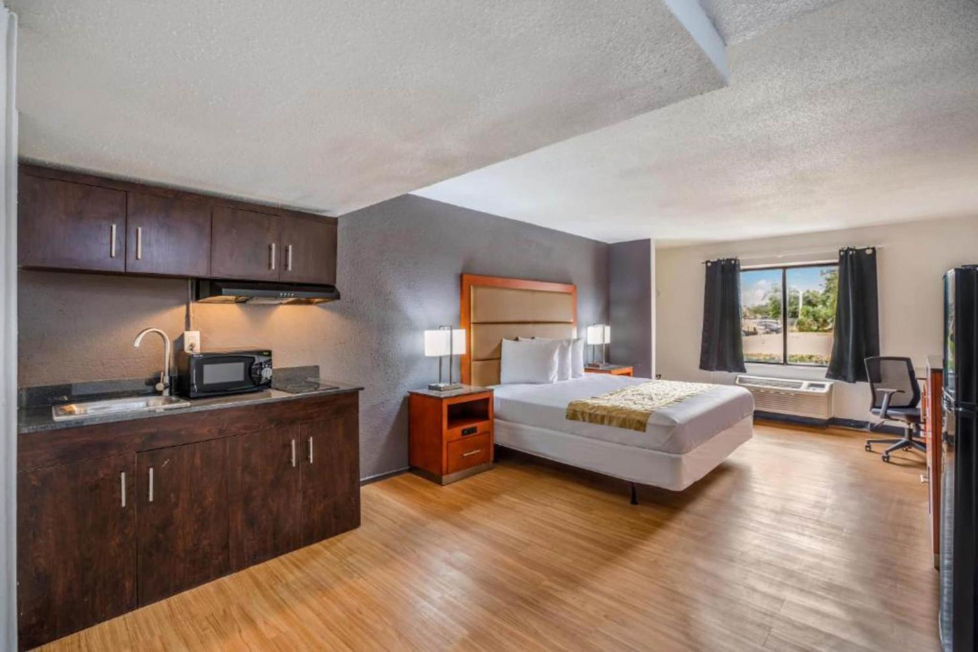 Oyo Hotel Orlando Airport Екстер'єр фото